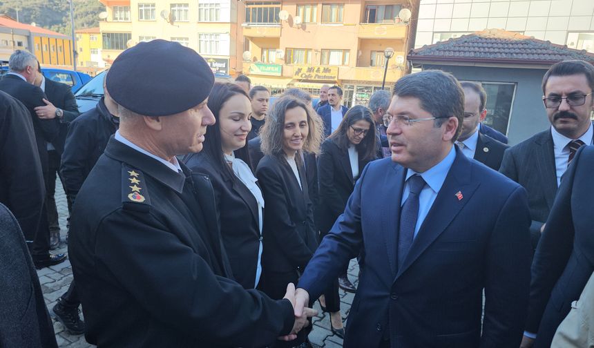 Bakan Tunç: Şehit ailelerimizi üzecek hiçbir adım atmayız