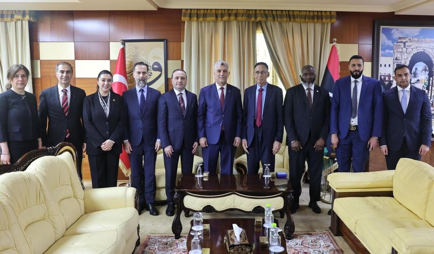 Bakan Bolat, Libya Ekonomi ve Ticaret Bakanı Huveyc ile görüştü