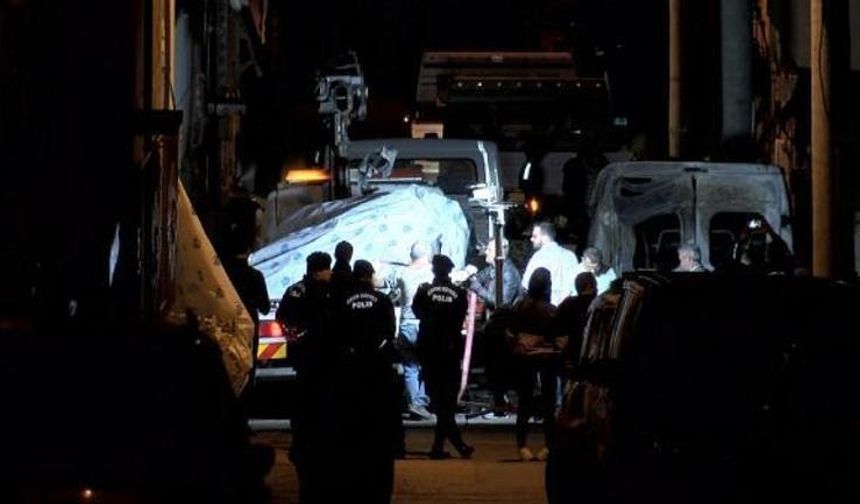 2 pilotun öldüğü sokak arasına düşen uçakta 'metal perde' detayı