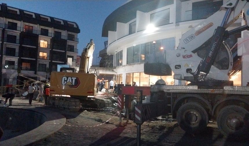Antalya'da 5 yıldızlı otel inşaatında teras çöktü