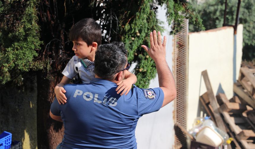 Antalya'da müstakil evde yangın paniği; torun parkta bulundu