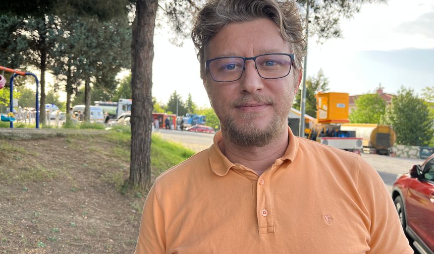 Çatısı yanan okulda eğitime 2 gün ara verildi