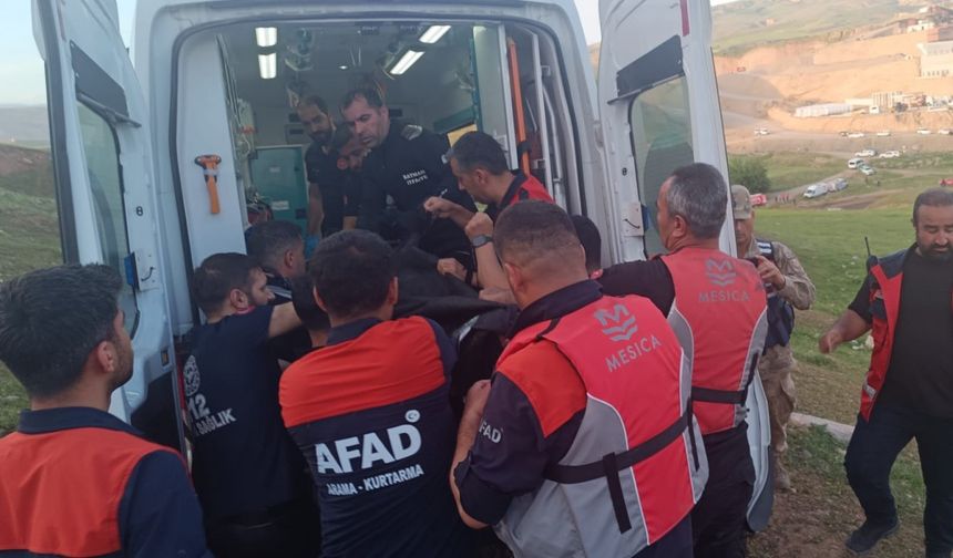 Çayda kaybolan Mustafa'nın cansız bedenine ulaşıldı (2)