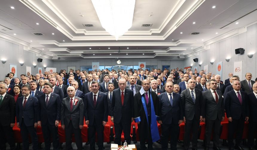 Cumhurbaşkanı Erdoğan: Türkiye'de hiç kimse hukukun üstünde değildir