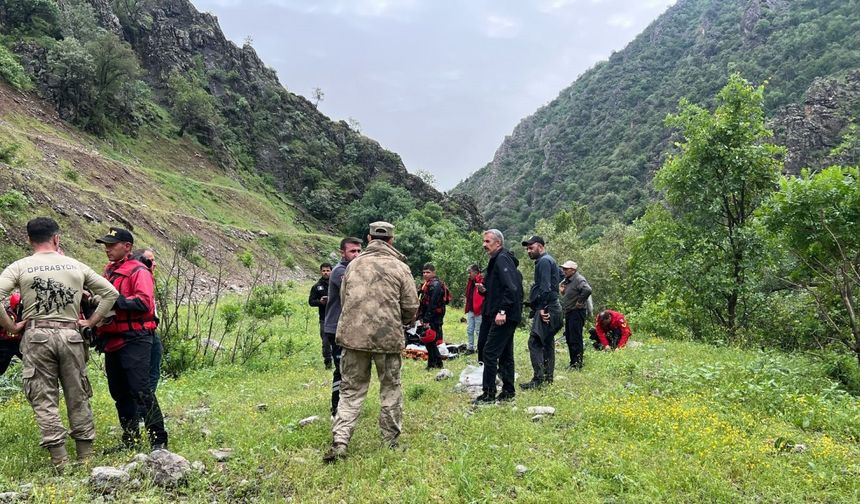 Derede akıntıya kapılan İbrahim 4 gündür aranıyor (2)
