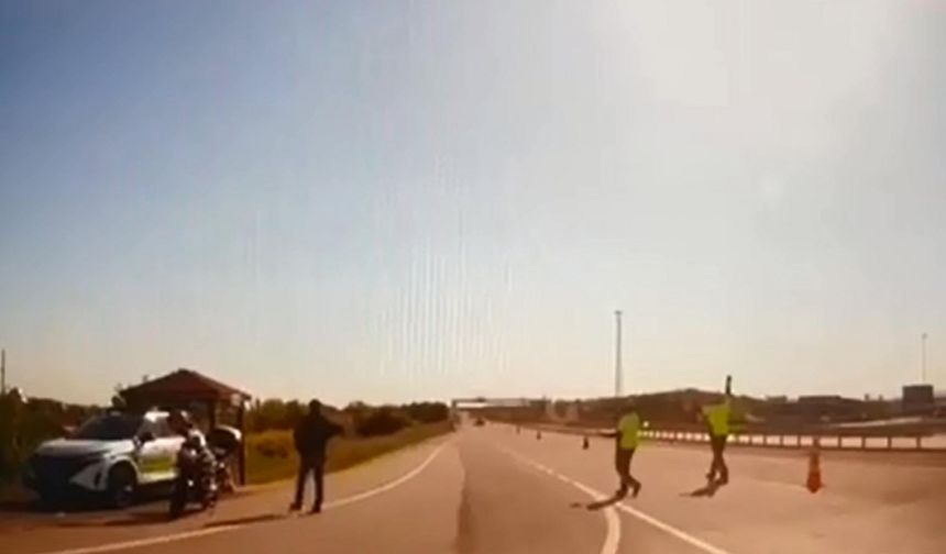 Dur' ihtarında bulunan polise çarpıp kaçtıktan sonra kaza yaptı; saklandığı menfezde yakalandı (2)