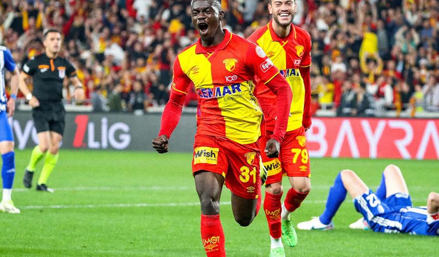 Göztepe'de Dennis Almanya'da gözde