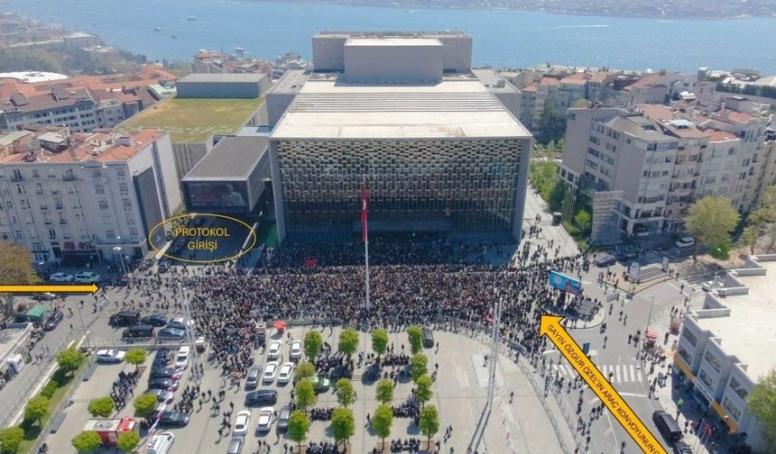 İstanbul - İstanbul Valiliği'nden, 'Özgür Özel'in makam aracı otoparka alınmadı' iddiası hakkında açıklama / Ek görüntü