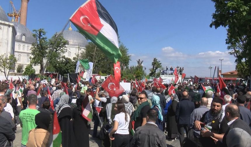 İstanbul - İstanbul'da binlerce kişi Gazze için yürüdü