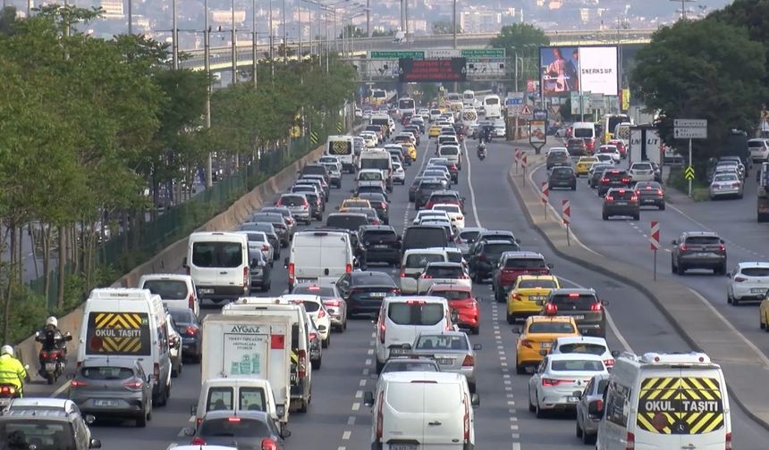 İstanbul - İstanbul'da trafik yoğunluğu yüzde 63