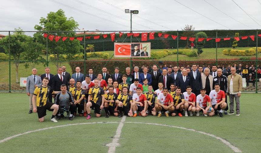 İstanbul - 'Kampüsler Yarışıyor' futbol turnuvasında şampiyon Marmara 2 Nolu Ceza İnfaz Kurumu oldu