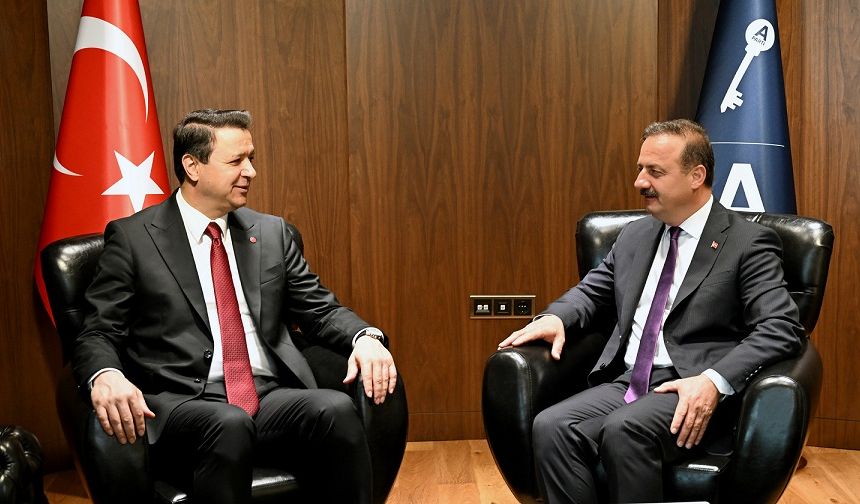 Saadet Partisi lideri Arıkan, Yavuz Ağıralioğlu’nu ziyaret etti
