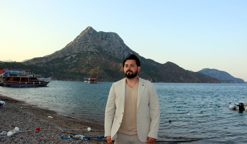 Antalya'da teknecilerden kornalı eylem