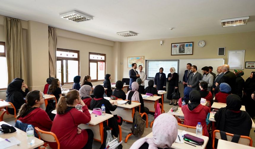 Bakan Tekin: Güçlü bir Suriye devleti, bize de güç katacak