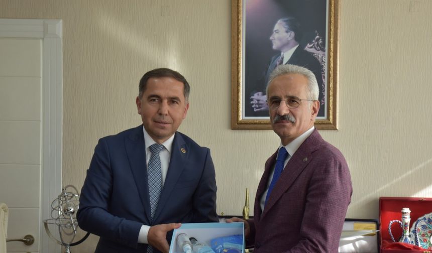 Bakan Uraloğlu: 2053’te ülkemizi 48 saatte dolaşmak mümkün olacak (2)