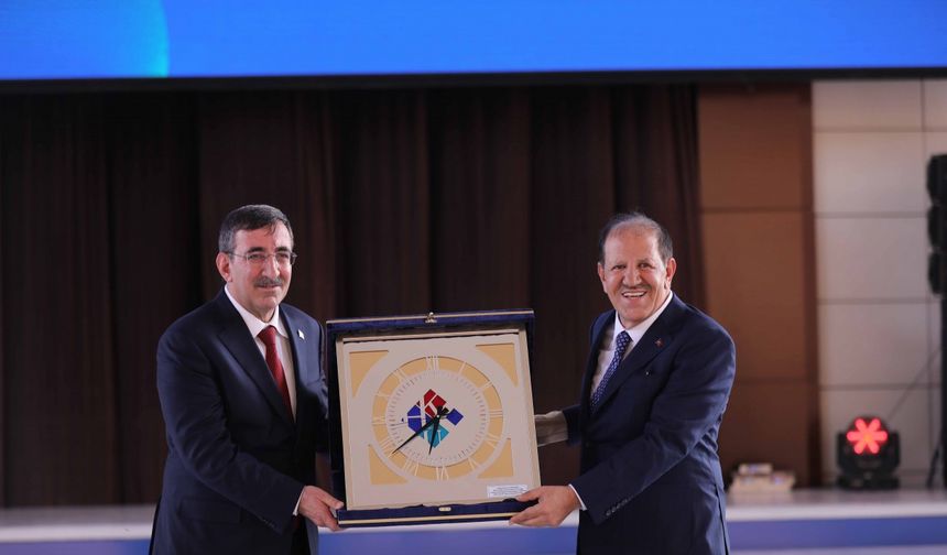 Hasan Kalyoncu Üniversitesi'nde mezuniyet coşkusu