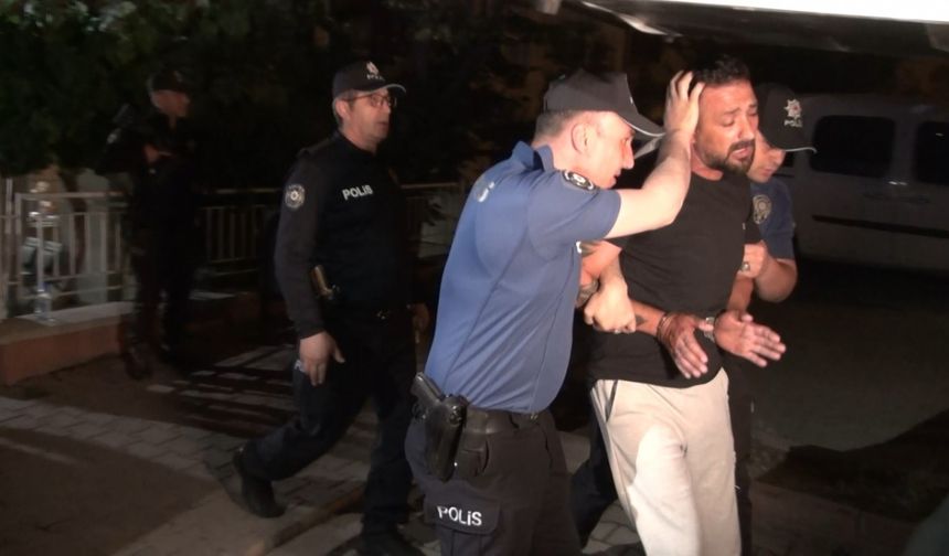 İki yıl önce kendisini tüfekle yaralayan husumetlisini tabancayla vurdu