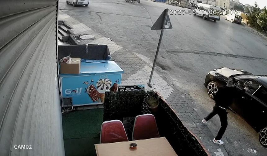 İstanbul - Arnavutköy'de silahlı saldırı anı kamerada: 1 ağır yaralı