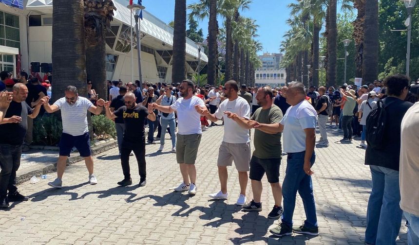 İzmir'de işçilerin grevi 7'nci gününde; anlaşma sağlandı (3)