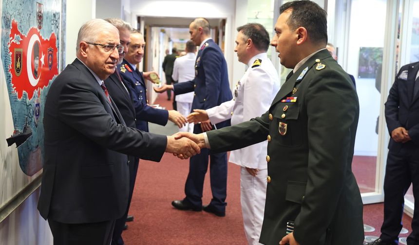 Milli Savunma Bakanı Güler, NATO Karargahı’nda görev yapan personelin Kurban Bayramı’nı kutladı