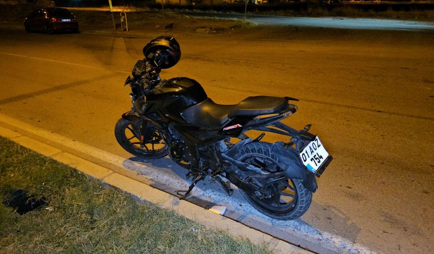 Adana'da bisikletle çarpışan motosikletin sürücüsü öldü