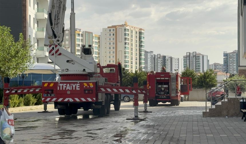 Baca yangını sırasında binada bulunan 15 kişi tahliye edildi