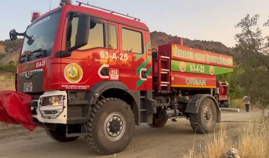 Diyarbakır'da örtü yangınları söndürüldü