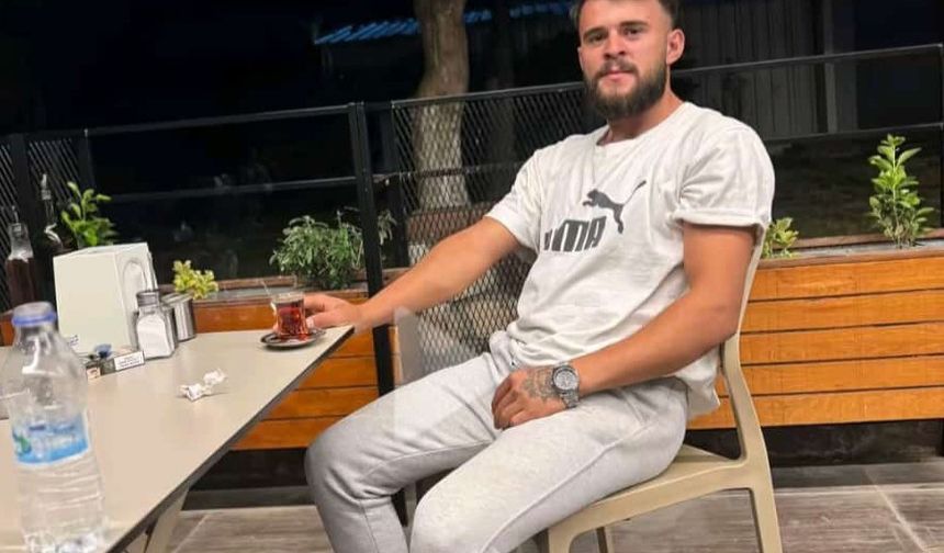 Kayıp olarak aranan 2 kuzenin bulunduğu otomobil Kelkit Çayı kenarında bulundu