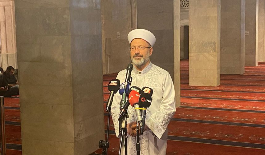 Türkiye’de tüm camilerde sela okundu
