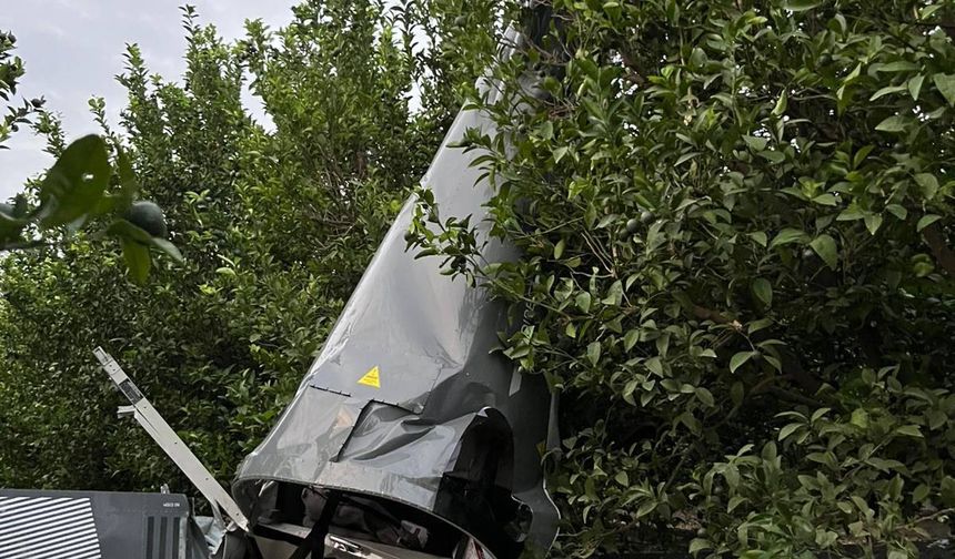 Adana'da kaza kırıma uğrayan uçak, evlilik teklifinden sonra irtifa kaybetmiş; o anlar kamerada