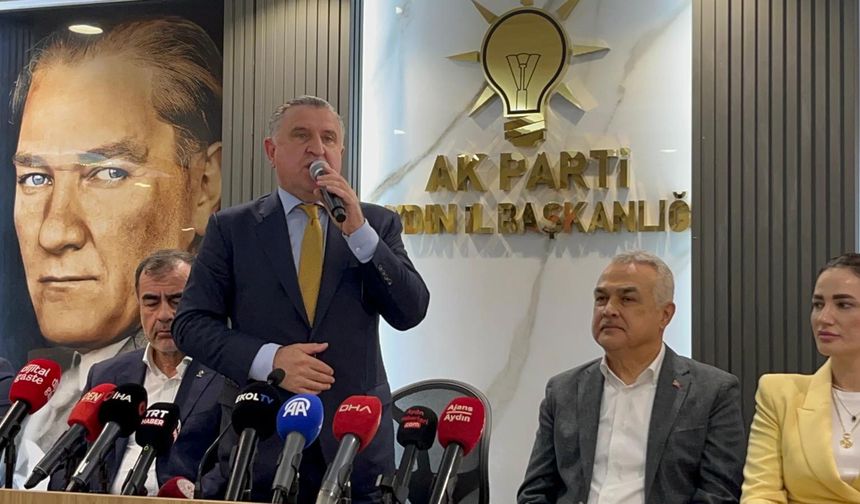 Bakan Bak: Türkiye'de spor tesisleri devrimi yaşanıyor
