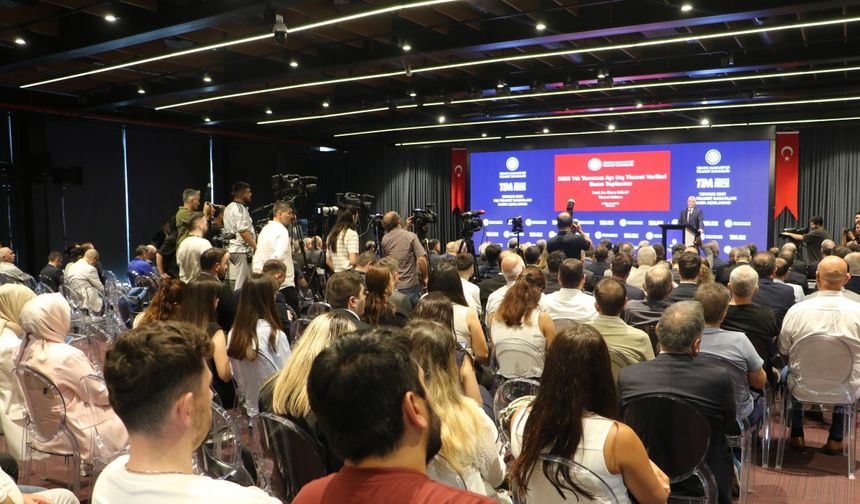 Bakan Bolat: 25 milyar dolarlık ihracat ile tarihimizin aylık ihracat rekorunu kırdık