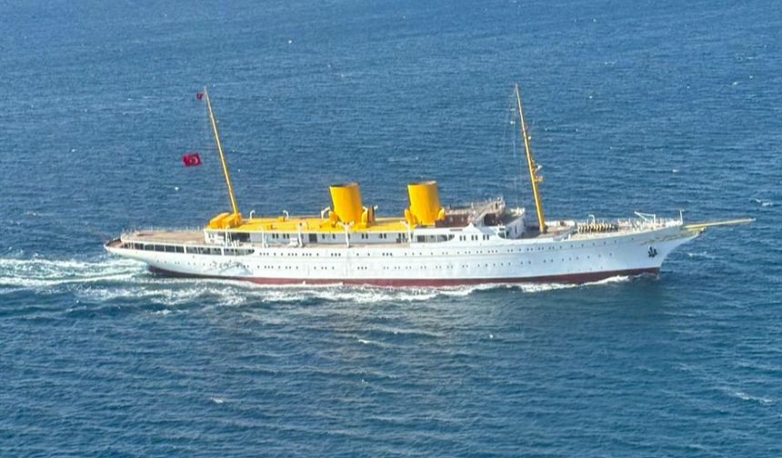 İstanbul - TEKNOFEST, Atatürk'ün mirasına sahip çıktı: Savarona'ya muhteşem karşılama