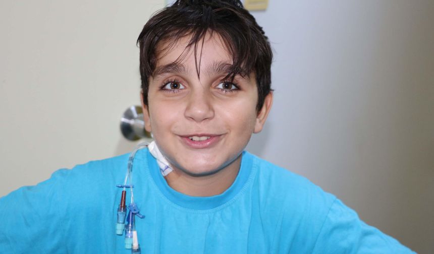 Kalp hastası kardeşler bir gün arayla ameliyat oldu
