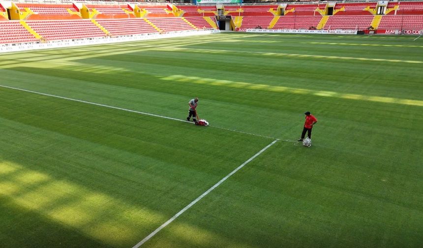 Kayserispor-Galatasaray maçının oynanacağı stadyum hazır hale getirildi