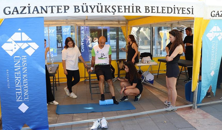 Hasan Kalyoncu Üniversitesi paydaşlığında gastronomi temalı 'Uluslararası Yol Koşusu: Gurme Run' Gaziantep'te gerçekleşti