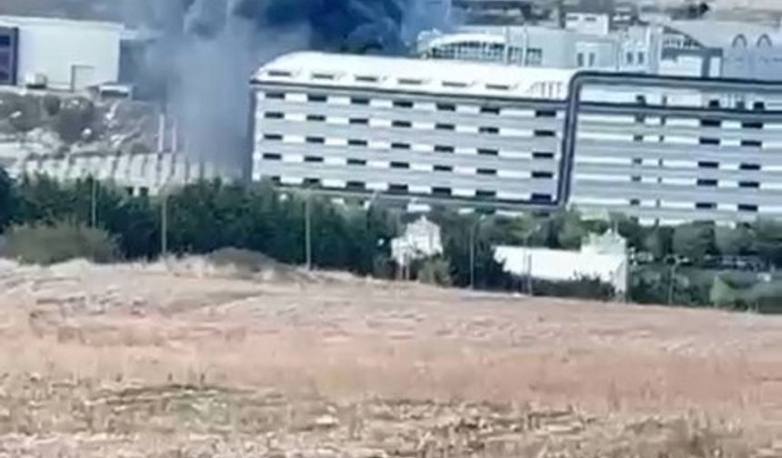 İstanbul - Arnavutköy'de fabrika bahçesinde çıkan yangın söndürüldü
