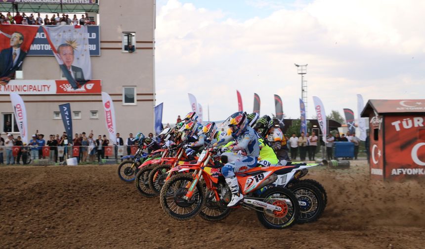 MXGP ve MX2'de kazananlar belli oldu