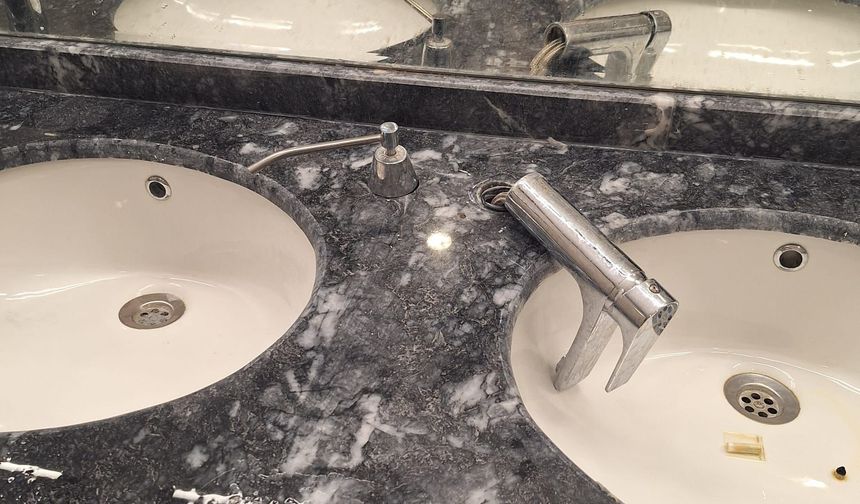 Niğde Belediyespor: 68 Aksaraysporlu taraftarların stadyumumuzun çeşitli alanlarında tahribata yol açtığı tespit edilmiştir