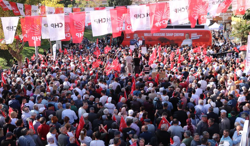 Özgür Özel: Mansur Başkan gibi namus timsaline laf atıyorlar