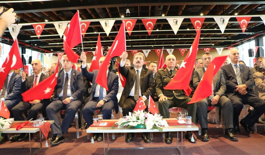 Samsun'daki törenlere tekerlekli sandalyesiyle katılan 87 yaşındaki 'Kore Gazisi'ne vefa