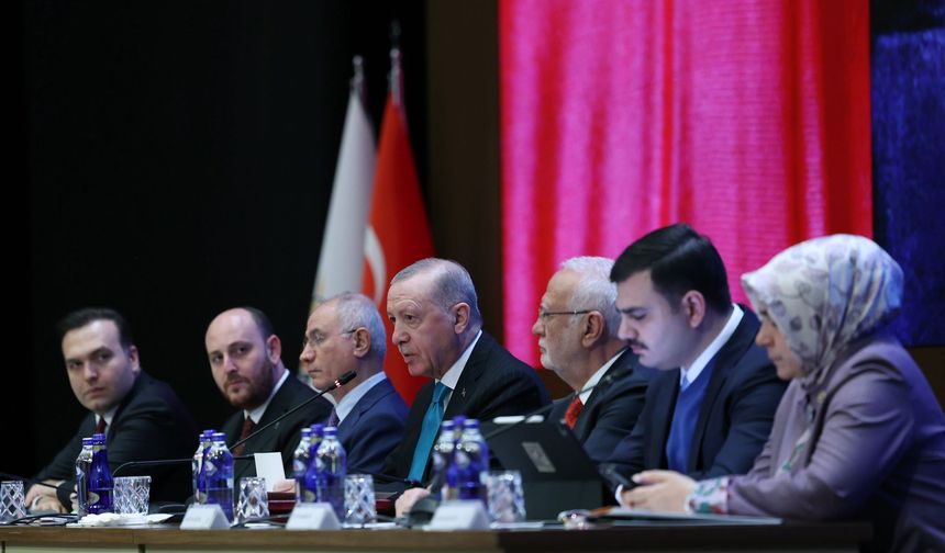 AK Parti'de MKYK toplandı