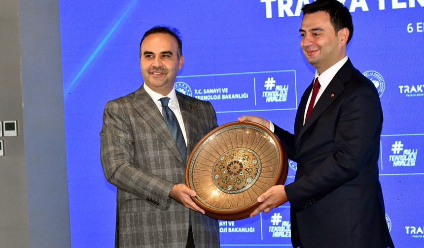 Bakan Kacır: Türkiye'nin planlı sanayi alanlarını büyütmeye devam edeceğiz (2)