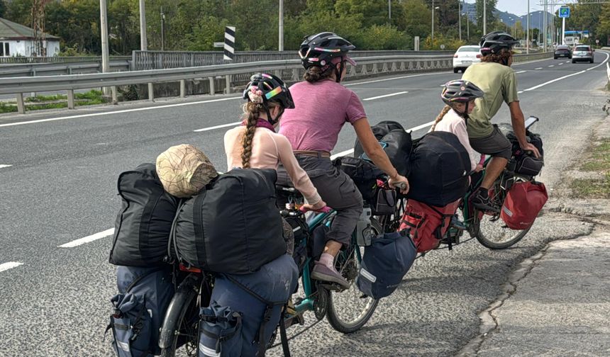 Bisikletle dünya turuna çıkan Kanadalı aile: Türkiye çok güzel
