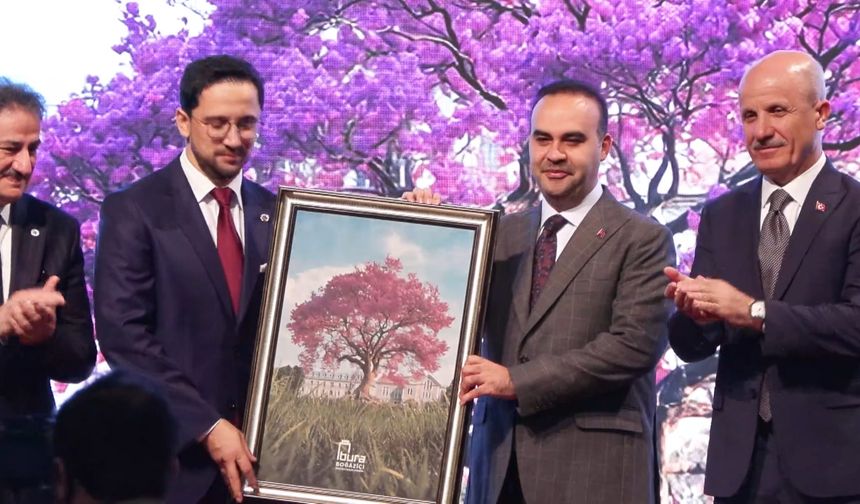 İstanbul- Bakan Kacır: Milli gelirimizin yüzde 1,4'ünden fazlasını araştırma geliştirmeye ayırıyoruz