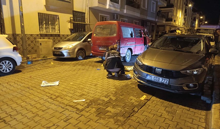 Manisa'da seyir halindeki kamyonete silahlı saldırı; 3 yaralı