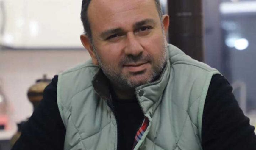 Otomobil, TIR'a arkadan çarptı; sürücü yaralandı, ağabeyi öldü / Ek fotoğraf