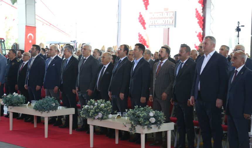 TÜMOSAN bayisi Börklüler Otomotiv Osmaniye'de yeni plazasını hizmete açtı