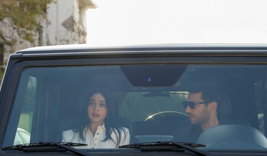 Cemre Baysel, performansıyla ışık saçmaya devam ediyor