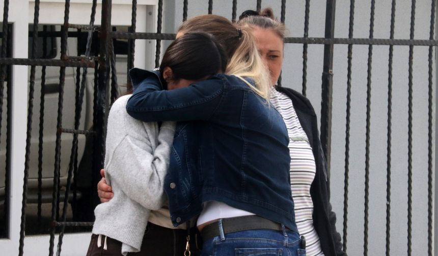 Cinayetin ardından elindeki kanı çimlere silmiş (2)